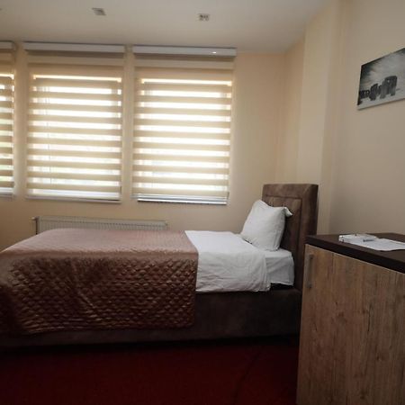 Hotel Prenociste Brocat Novi Pazar Exterior foto